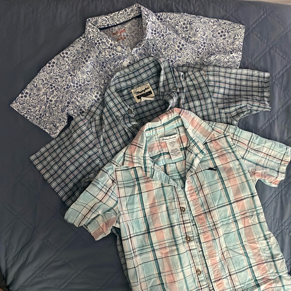 Little boys bundle of 3 short sleeve button ups name brand